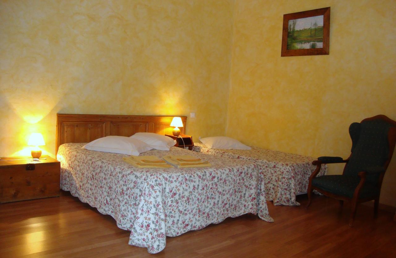 Bed and Breakfast Golf De Teynac Beychac-et-Caillau Zewnętrze zdjęcie